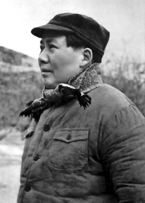 老照片：1947年，毛泽东转战陕北前夕