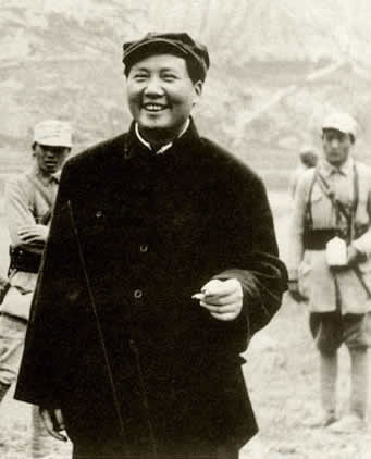 1945年，毛泽东在延安